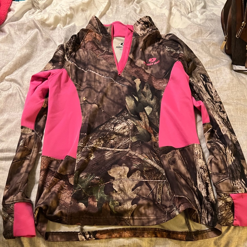 Mossy oak pullover